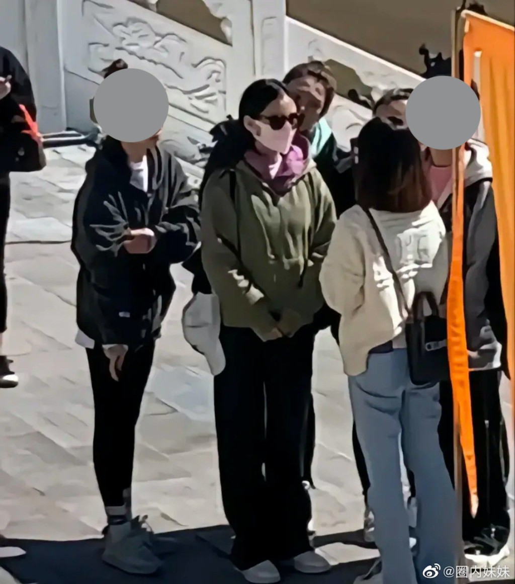 早前Angelababy現身同一間寺廟。